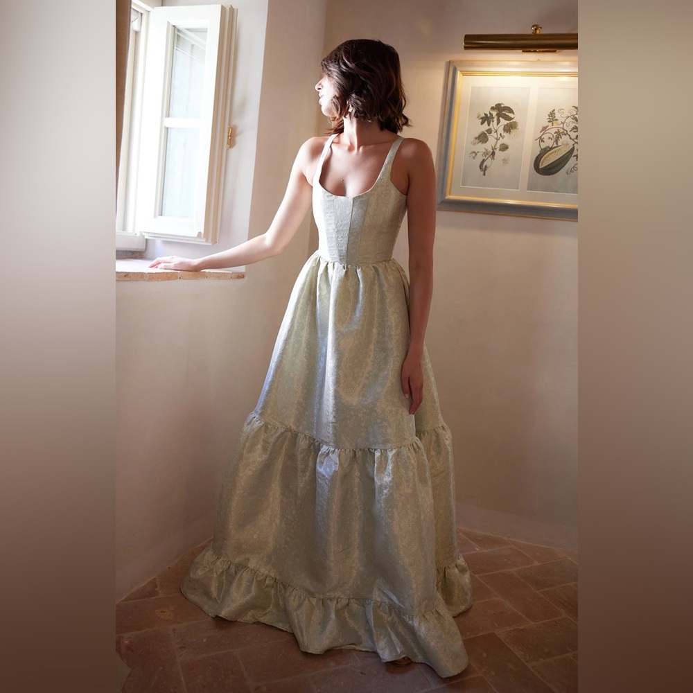 V. Chapman The Avery Dress in Sage Duches